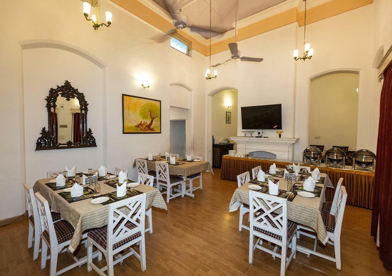 Mpt Rock End Manor, Pachmarhi Hotel Esterno foto